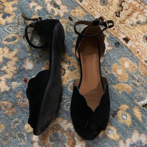 Madeline Women's Black Sandals - Picture 2 of 4